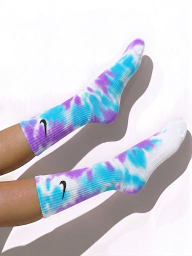 BLUE TIE DYE SOCKS