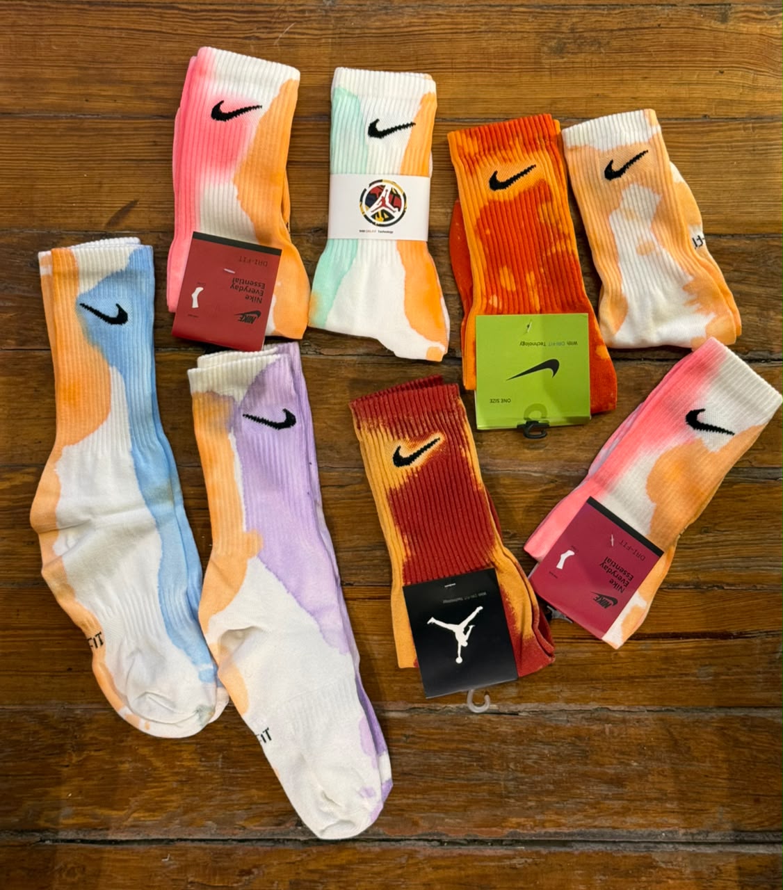 ORANGE TIE DYE SOCKS